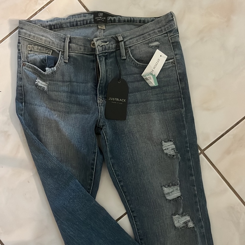 Just black jeans size w28 NWT